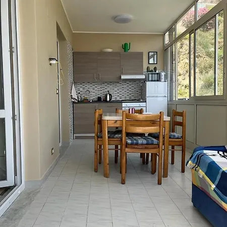 Casa Vacanze Luna * Letojanni